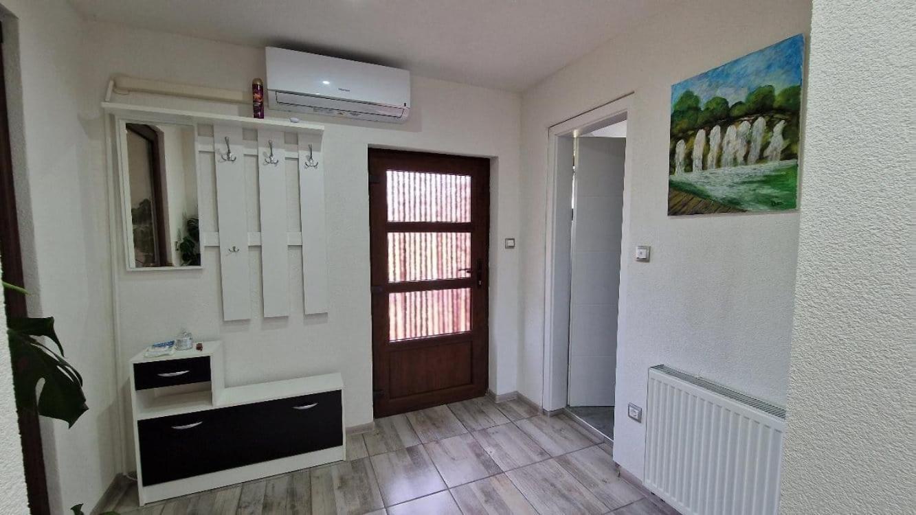 Hotel House Boketto Korenica Exterior foto